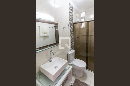 Apartamento à venda com 66m², 2 quartos e 2 vagas Apartamento à venda com 66m², 2 quartos e 2 vagasBanheiro