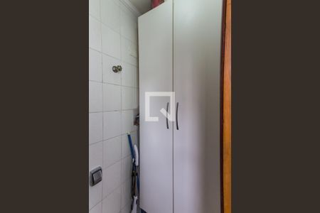 Apartamento à venda com 66m², 2 quartos e 2 vagas Apartamento à venda com 66m², 2 quartos e 2 vagasBanheiro de Serviço