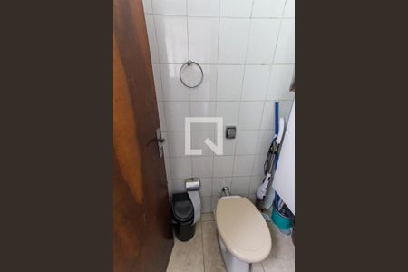 Apartamento à venda com 66m², 2 quartos e 2 vagas Apartamento à venda com 66m², 2 quartos e 2 vagasBanheiro de Serviço