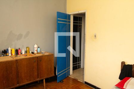 Casa à venda com 60m², 4 quartos e 4 vagas Casa à venda com 60m², 4 quartos e 4 vagasQuarto 4 - Edícula