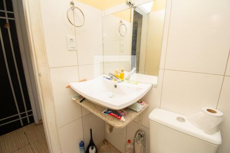 Casa à venda com 60m², 4 quartos e 4 vagas Casa à venda com 60m², 4 quartos e 4 vagasBanheiro 2 - Edícula