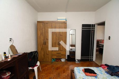 Casa à venda com 60m², 4 quartos e 4 vagas Casa à venda com 60m², 4 quartos e 4 vagasQuarto 5 - Edícula