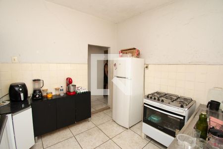 Casa à venda com 60m², 4 quartos e 4 vagas Casa à venda com 60m², 4 quartos e 4 vagasCozinha