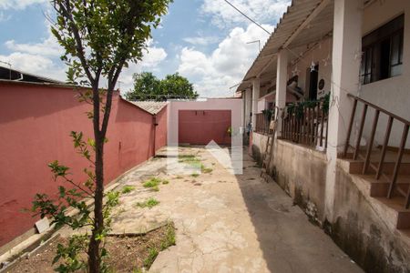 Casa à venda com 60m², 4 quartos e 4 vagas Casa à venda com 60m², 4 quartos e 4 vagasÁrea Externa