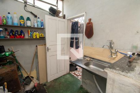 Casa à venda com 60m², 4 quartos e 4 vagas Casa à venda com 60m², 4 quartos e 4 vagasCozinha 2 - Edícula