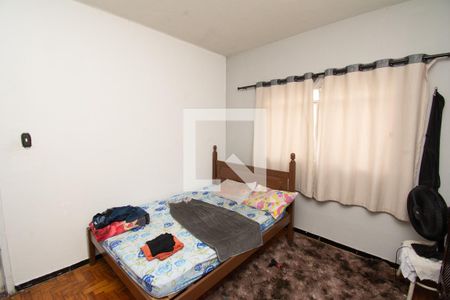 Casa à venda com 60m², 4 quartos e 4 vagas Casa à venda com 60m², 4 quartos e 4 vagasQuarto 5 - Edícula