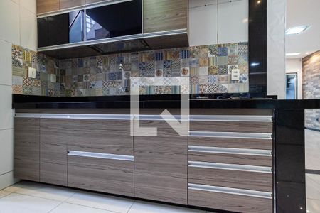 Casa à venda com 190m², 3 quartos e 2 vagasCozinha