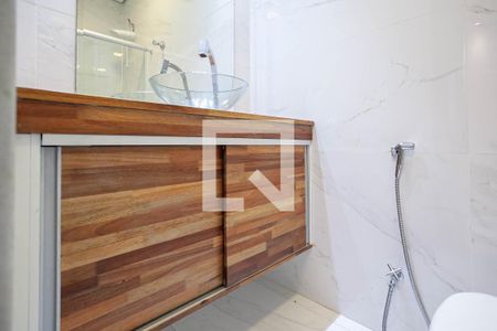 Casa à venda com 190m², 3 quartos e 2 vagasBanheiro da suíte 