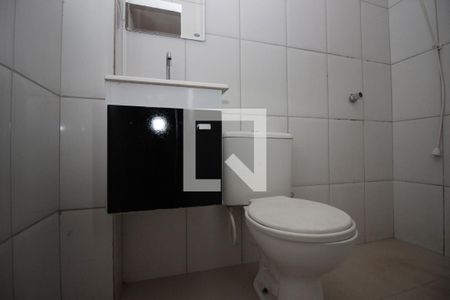 Banheiro Social de kitnet/studio para alugar com 1 quarto, 30m² em Setor Habitacional Samambaia (taguatinga), Brasília