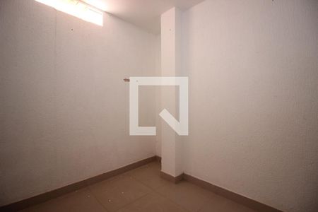 Quarto  de kitnet/studio para alugar com 1 quarto, 30m² em Setor Habitacional Samambaia (taguatinga), Brasília