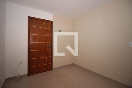 Sala de kitnet/studio para alugar com 1 quarto, 30m² em Setor Habitacional Samambaia (taguatinga), Brasília