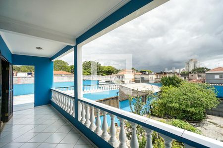 Casa à venda com 360m², 4 quartos e 8 vagasVaranda da suíte 01