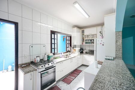 Casa à venda com 360m², 4 quartos e 8 vagasCozinha