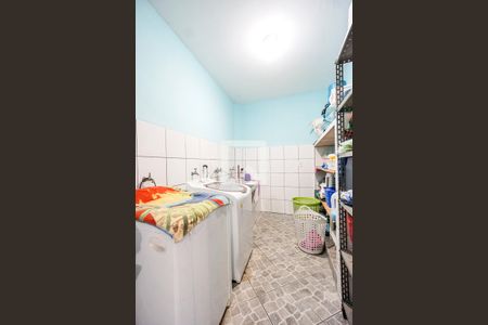 Casa à venda com 360m², 4 quartos e 8 vagasÁrea de serviço