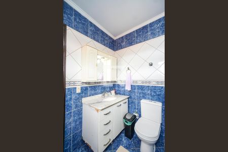 Casa à venda com 360m², 4 quartos e 8 vagasBanheiro da suíte 03