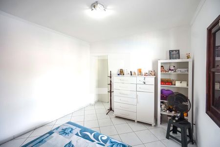Casa à venda com 360m², 4 quartos e 8 vagasSuíte 02