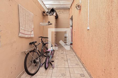 Casa para alugar com 101m², 3 quartos e 6 vagas Casa para alugar com 101m², 3 quartos e 6 vagasQuintal