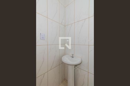Banheiro de casa para alugar com 1 quarto, 70m² em Jardim Filhos da Terra, São Paulo