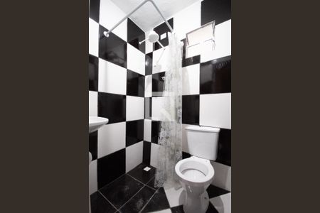 Banheiro de kitnet/studio para alugar com 1 quarto, 40m² em Cipava, Osasco