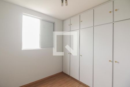 Quarto 1 de apartamento para alugar com 2 quartos, 45m² em Vila Carrão, São Paulo