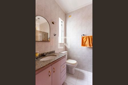 Casa à venda com 227m², 3 quartos e 3 vagasBanheiro da Suite 1