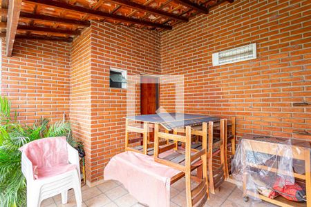 Casa à venda com 227m², 3 quartos e 3 vagasEspaço do Churrasco