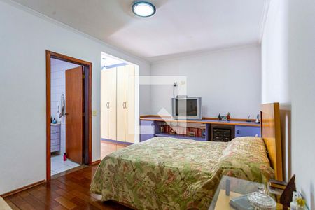 Casa à venda com 227m², 3 quartos e 3 vagasSuite 3