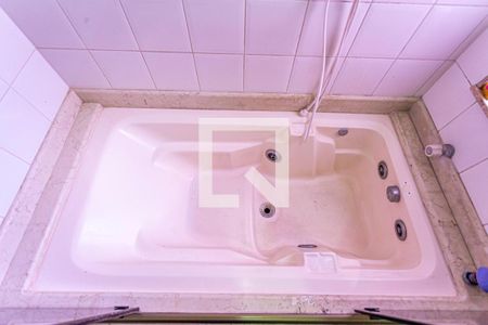 Casa à venda com 227m², 3 quartos e 3 vagasDetalhe do Banheiro da Suite 3