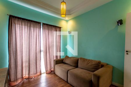 Sala de TV de casa para alugar com 3 quartos, 350m² em Jardim Palmira, Guarulhos