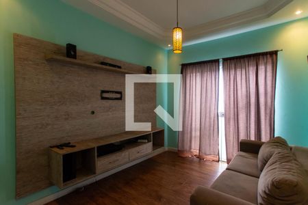 Sala de TV de casa para alugar com 3 quartos, 350m² em Jardim Palmira, Guarulhos