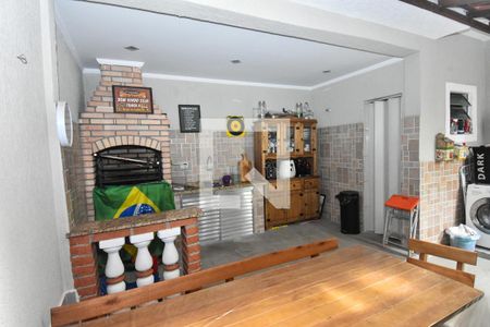 Casa à venda com 149m², 3 quartos e 2 vagas Casa à venda com 149m², 3 quartos e 2 vagasChurrasqueira