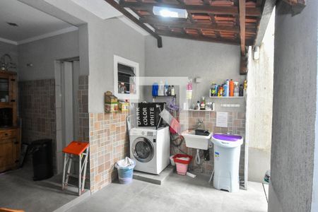 Casa à venda com 149m², 3 quartos e 2 vagas Casa à venda com 149m², 3 quartos e 2 vagasÁrea de Serviço