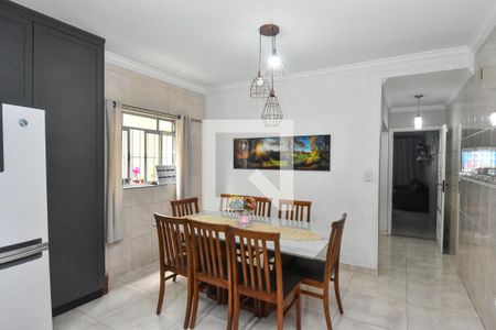 Casa à venda com 149m², 3 quartos e 2 vagas Casa à venda com 149m², 3 quartos e 2 vagasCozinha