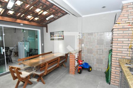 Casa à venda com 149m², 3 quartos e 2 vagas Casa à venda com 149m², 3 quartos e 2 vagasChurrasqueira