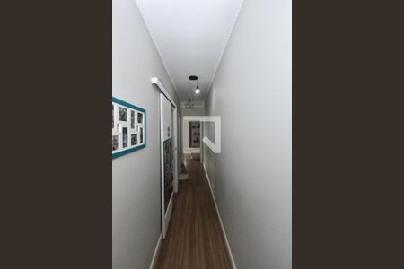 Casa à venda com 149m², 3 quartos e 2 vagas Casa à venda com 149m², 3 quartos e 2 vagasCorredor