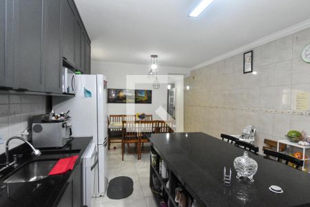 Casa à venda com 149m², 3 quartos e 2 vagas Casa à venda com 149m², 3 quartos e 2 vagasCozinha