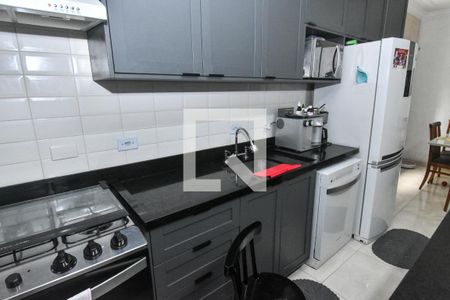 Casa à venda com 149m², 3 quartos e 2 vagas Casa à venda com 149m², 3 quartos e 2 vagasCozinha