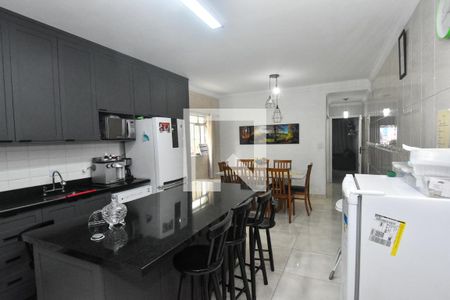 Casa à venda com 149m², 3 quartos e 2 vagas Casa à venda com 149m², 3 quartos e 2 vagasCozinha