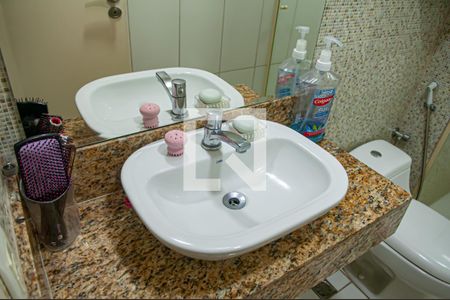 Apartamento à venda com 74m², 3 quartos e 1 vagabanheiro