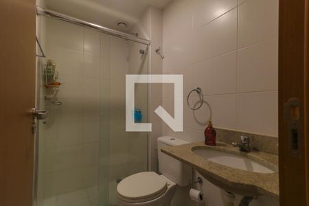 Apartamento à venda com 68m², 2 quartos e 1 vaga Apartamento à venda com 68m², 2 quartos e 1 vagaBanheiro da Suíte