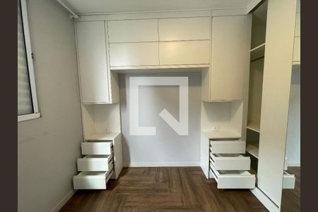 Quarto 2 de apartamento para alugar com 2 quartos, 35m² em Jardim Caiapiá, Cotia