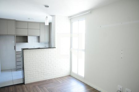 Sala de apartamento para alugar com 2 quartos, 35m² em Jardim Caiapiá, Cotia