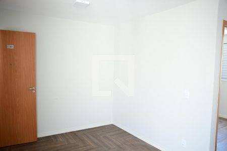 Sala de apartamento para alugar com 2 quartos, 35m² em Jardim Caiapiá, Cotia