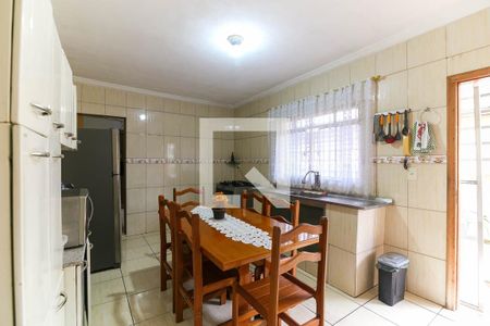 Casa para alugar com 170m², 2 quartos e 2 vagas Casa para alugar com 170m², 2 quartos e 2 vagasCozinha