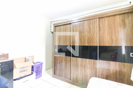 Quarto 2 de casa para alugar com 2 quartos, 170m² em Jardim Vila Carrão, São Paulo