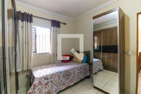 Casa para alugar com 170m², 2 quartos e 2 vagas Casa para alugar com 170m², 2 quartos e 2 vagasQuarto 2