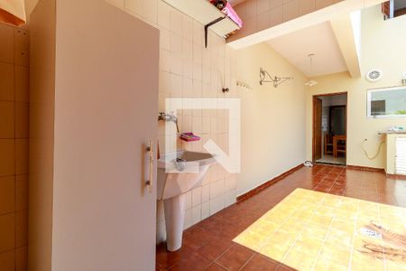 Casa para alugar com 160m², 3 quartos e 2 vagasÁrea de Serviço