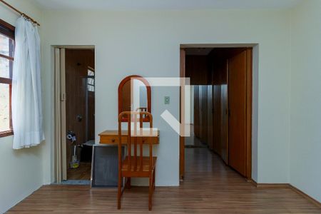 Casa para alugar com 160m², 3 quartos e 2 vagasSuíte