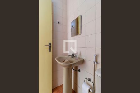 Casa para alugar com 160m², 3 quartos e 2 vagasBanheiro de serviço