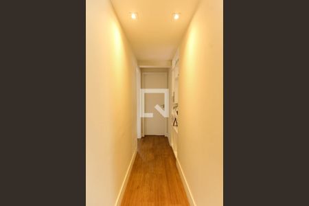 Apartamento à venda com 100m², 2 quartos e 2 vagasCorredor